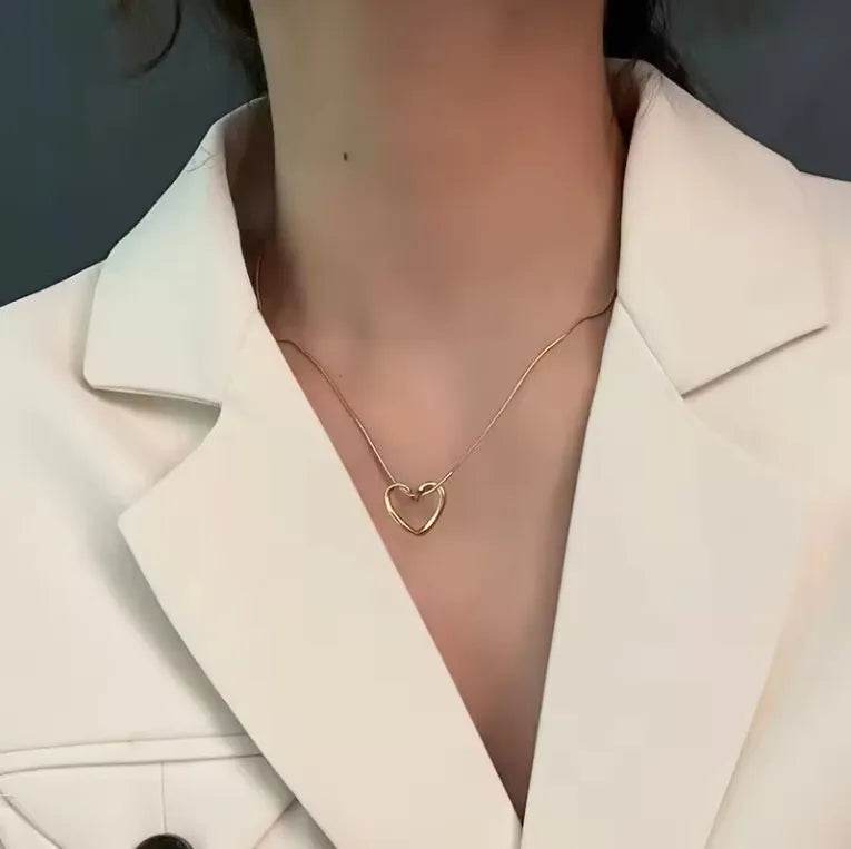 Elegant Heart Pendant Necklace - CRIMARA